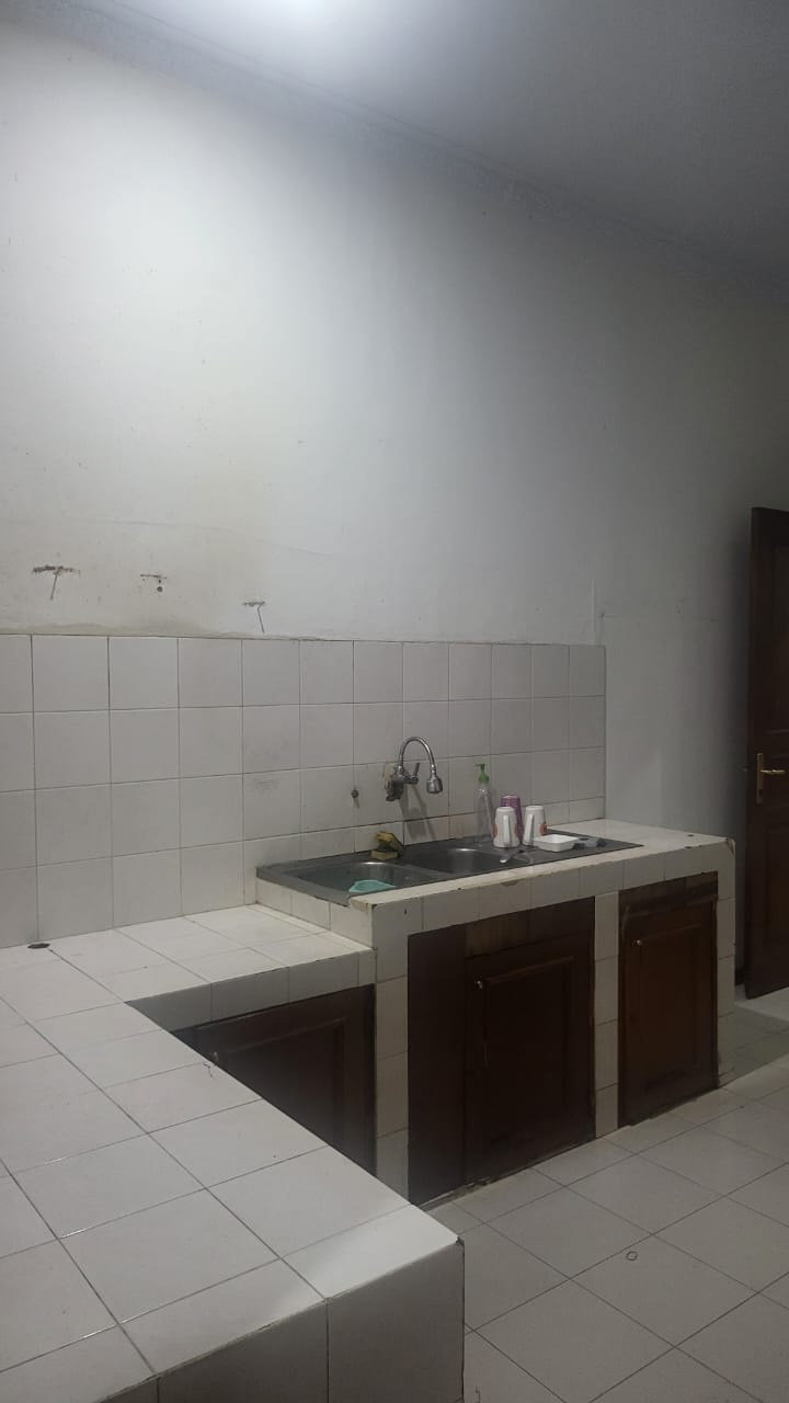 Disewa rumah besar siaphuni di Duren Sawit Rumah dikontrakkan di