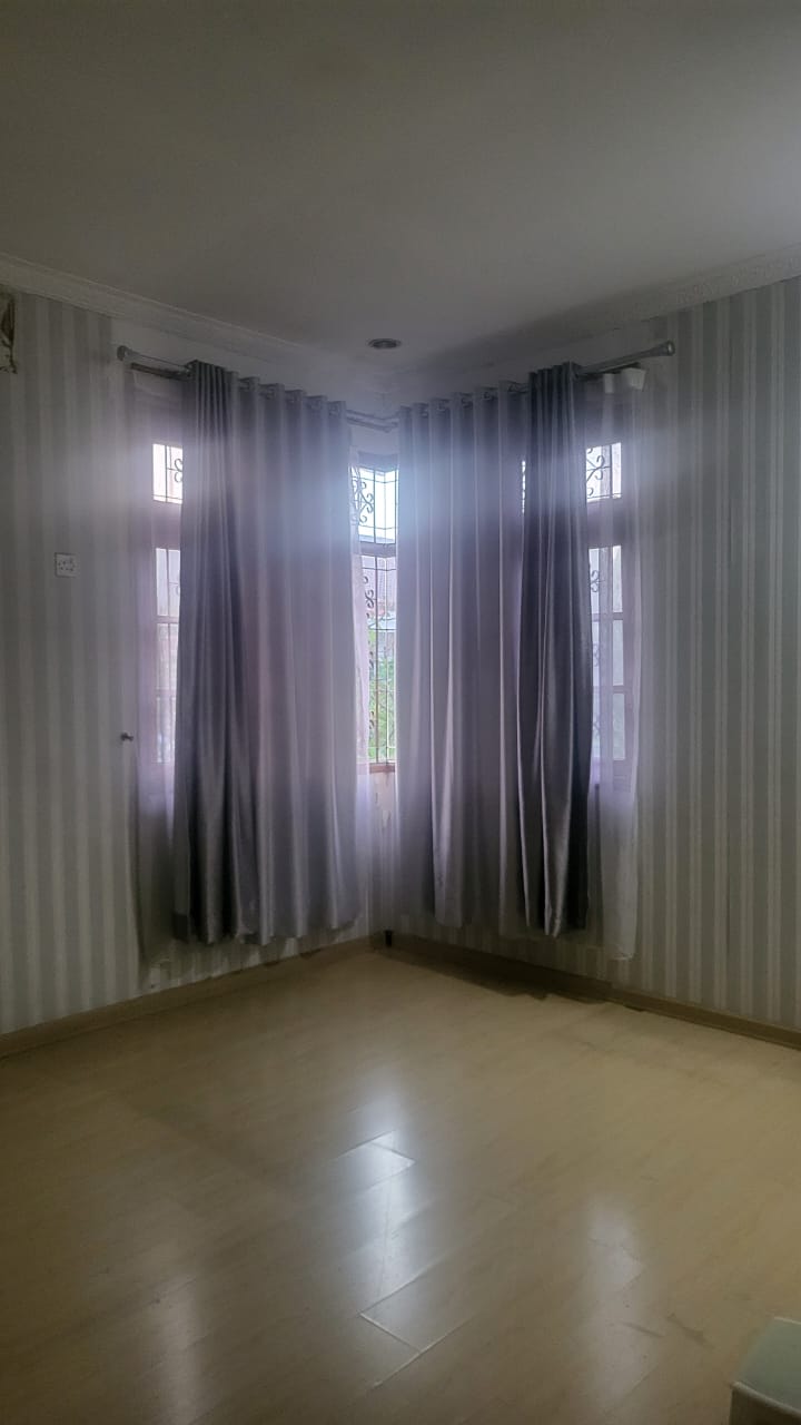 Disewa rumah besar siaphuni di Duren Sawit Rumah dikontrakkan di