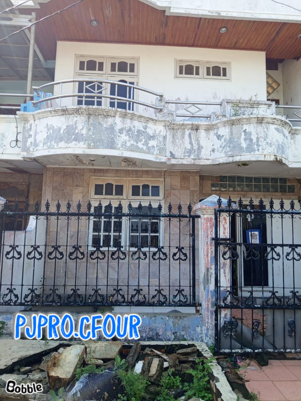 Dijual Rumah 2lantai Hadap Barat di Taman Harapan Baru Bekasi