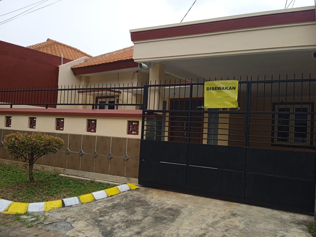 rumah diseewakan semolowaru tengah surabaya