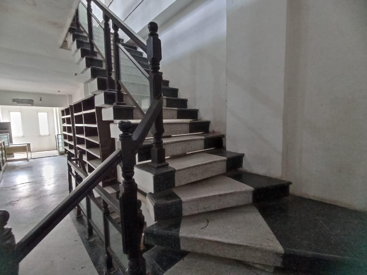 Dijual Ruko SiapGuna SHM di Raya Darmo Permai Utara, Surabaya