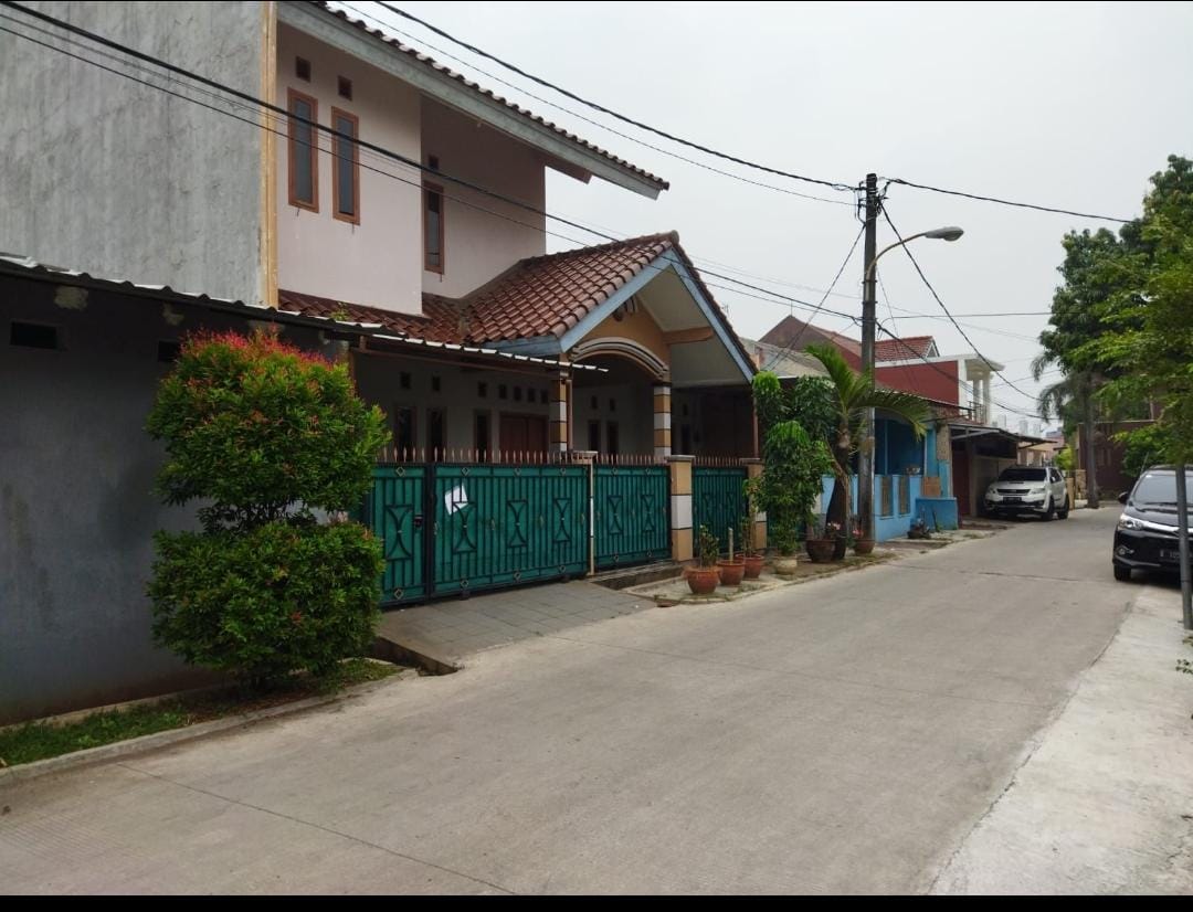 DIJUAL CEPAT RUMAH BERTINGKAT SIAP HUNI  JATIWARINGIN