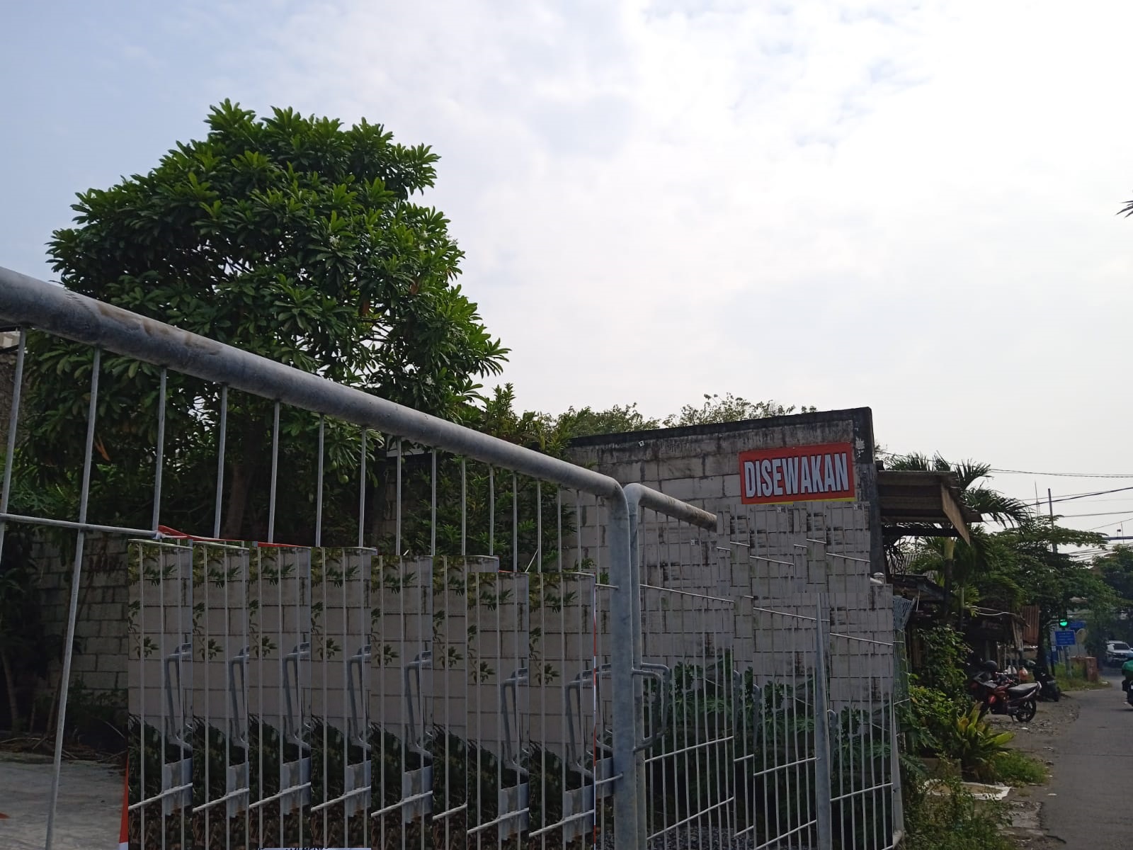 ruko disewakan kutisari besar surabaya