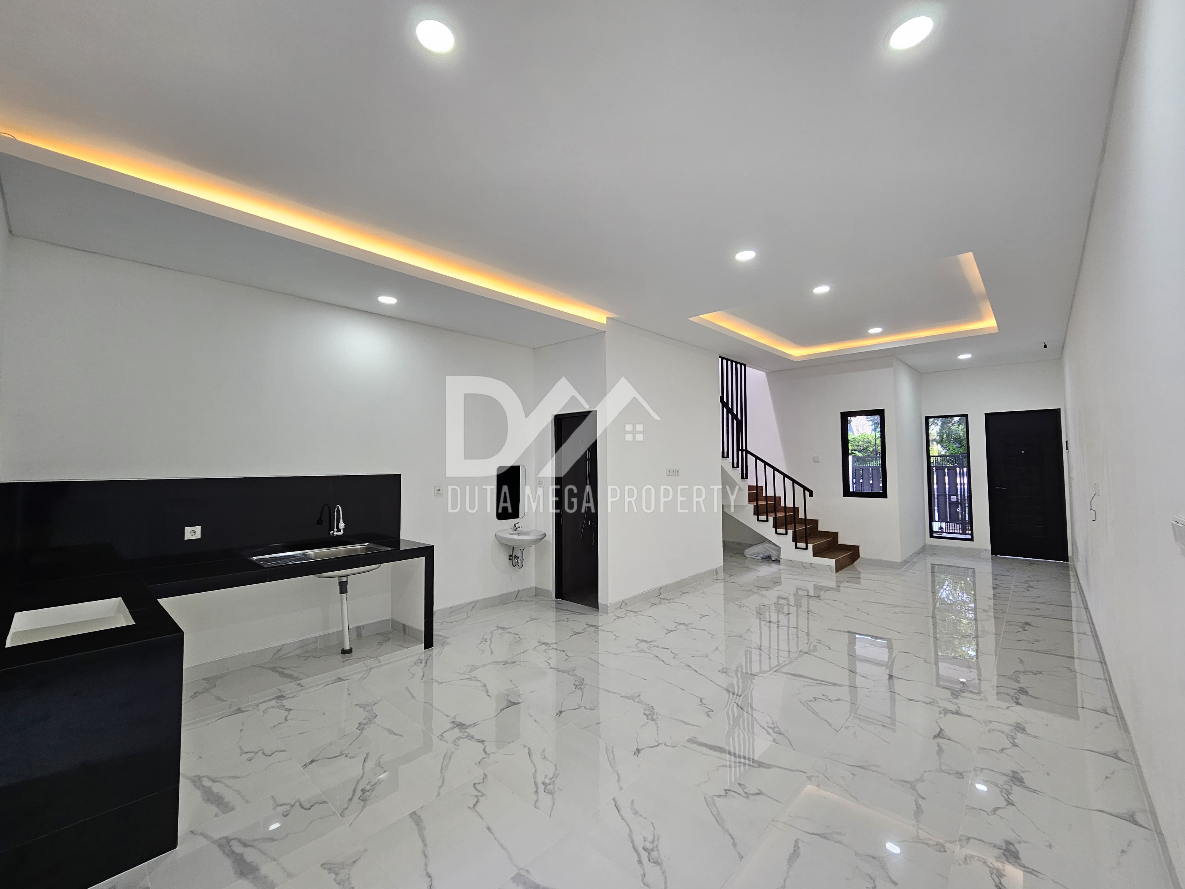 Rumah Modern 2 Lantai di Kavling DKI Meruya, Jakarta Barat