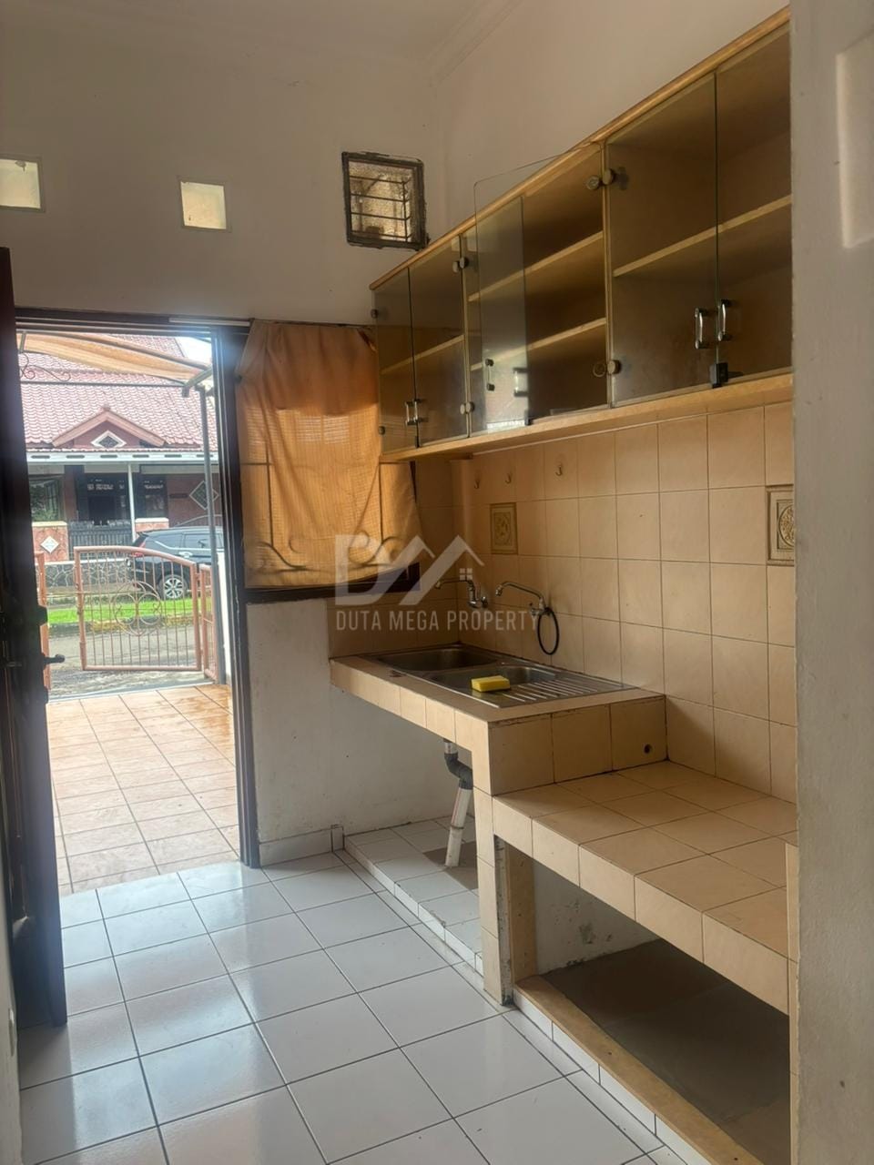 Dijual Rumah Siap Huni dalam Perumahan di Serpong Utara, Tangsel