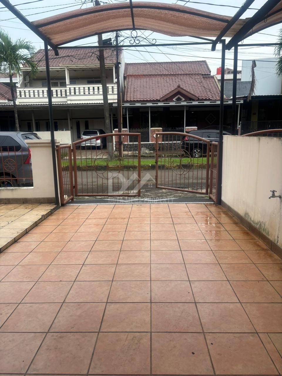 Dijual Rumah Siap Huni dalam Perumahan di Serpong Utara, Tangsel