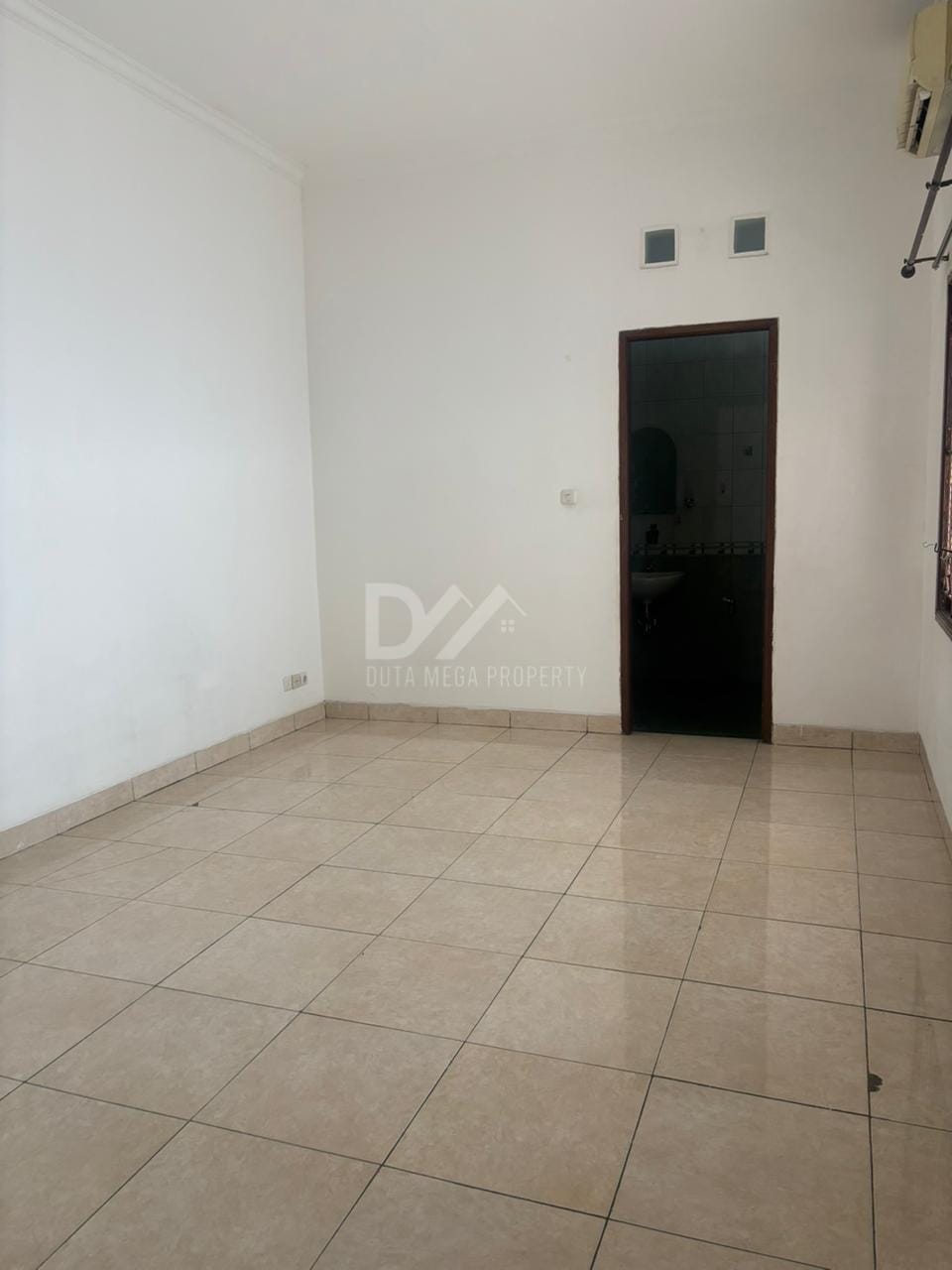 Dijual Rumah Siap Huni dalam Perumahan di Serpong Utara, Tangsel