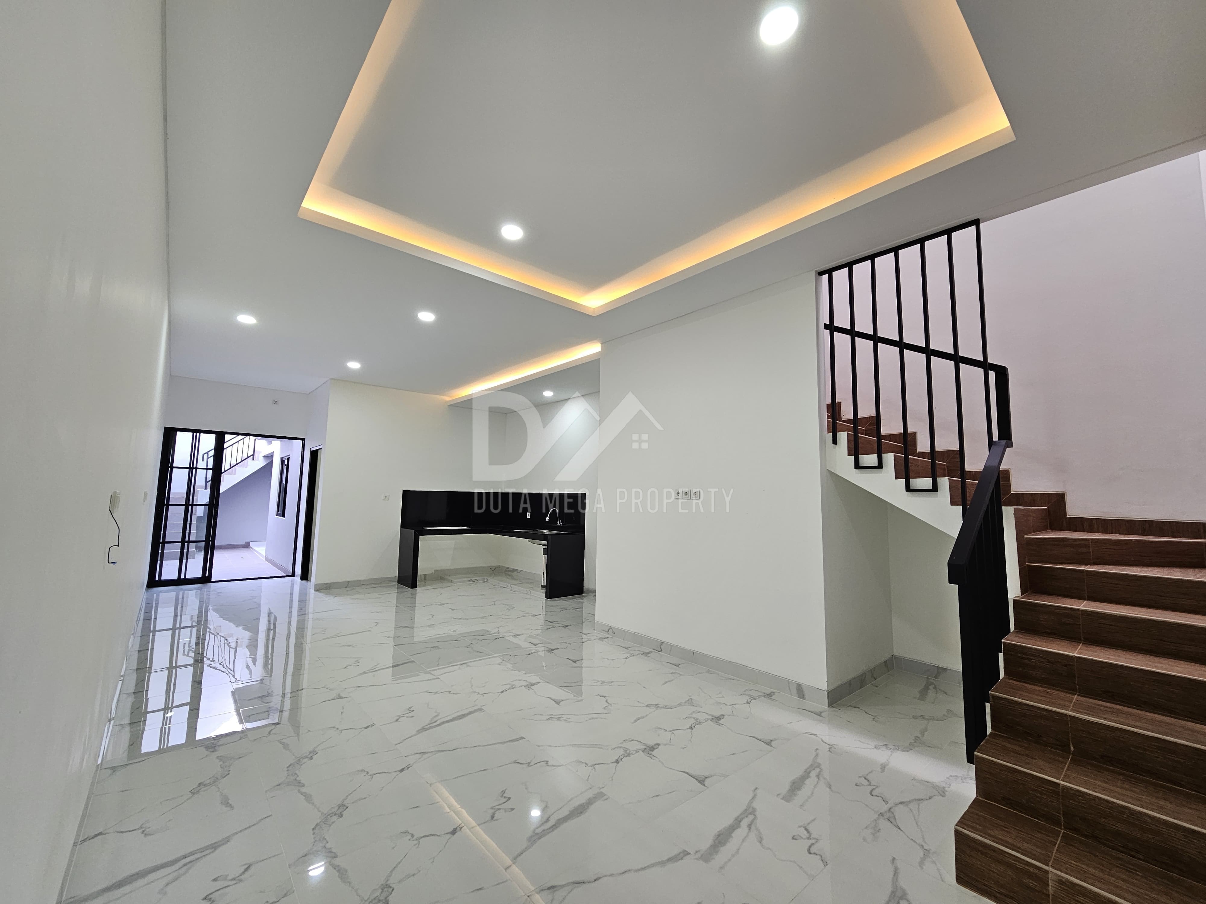 Rumah Modern 2 Lantai di Kavling DKI Meruya, Jakarta Barat