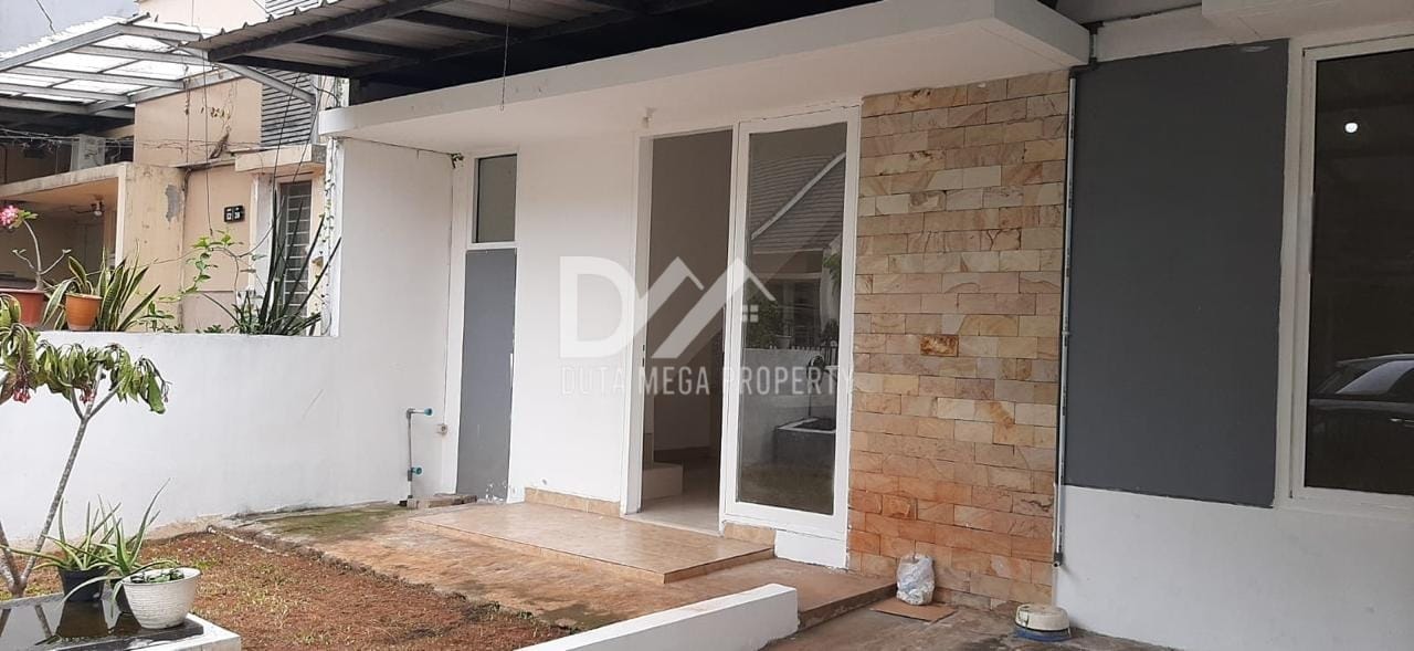 Dijual Rumah Modern Terawat di Serpong Utara, Jelupang