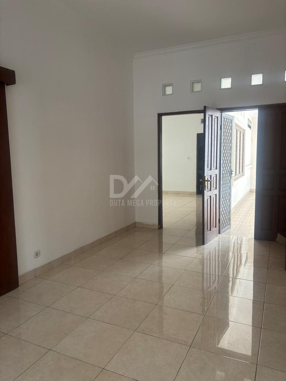 Dijual Rumah Siap Huni dalam Perumahan di Serpong Utara, Tangsel