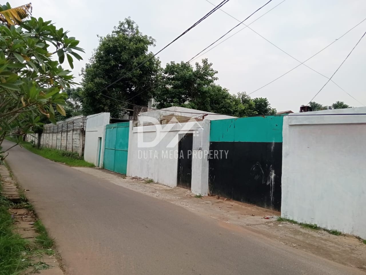 Dijual Cepat Tanah + Gudang Strategis di Jelupang, Tangerang Sel