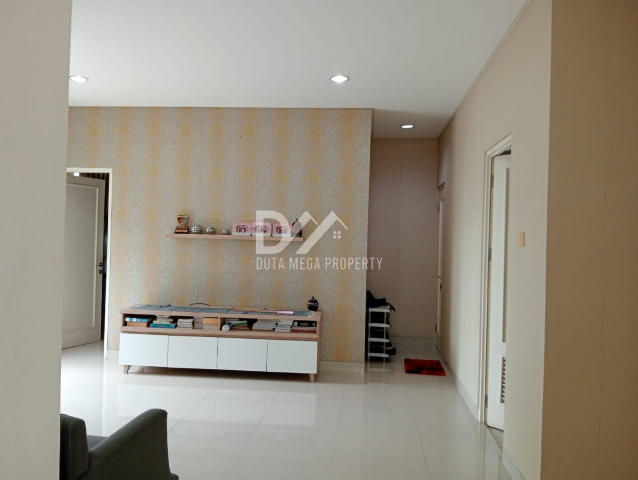 Dijual Rumah Furnished Siap Huni – Jelupang, Serpong Utara