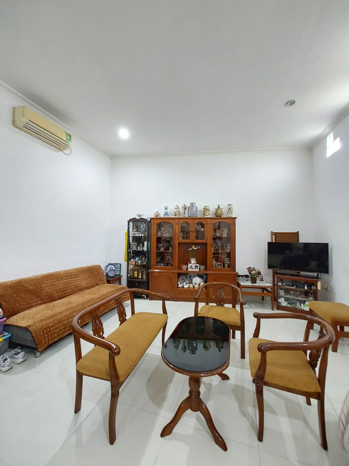 Jual rumah di Kramat Jati Jakarta Timur