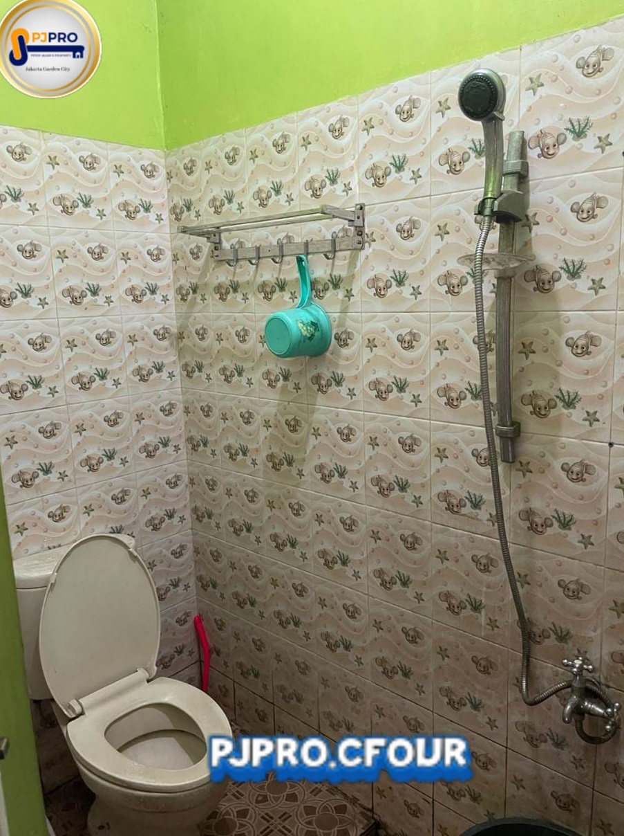 Dijual Rumah Bagus dengan Hadap Utara di Griya Mustikasari