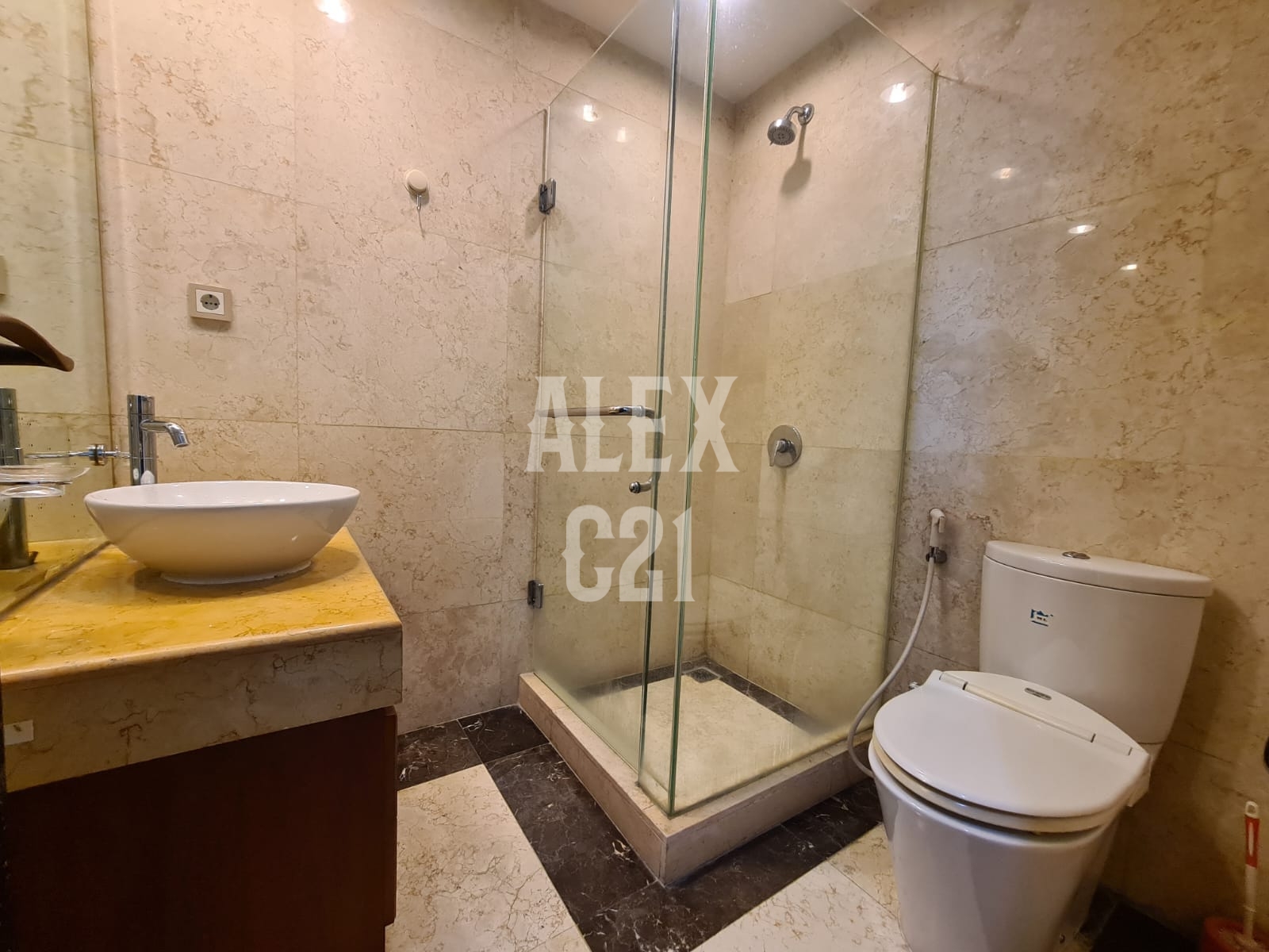 Dijual dan sewa Apartemen Belagio Mansion private lift, Jakarta