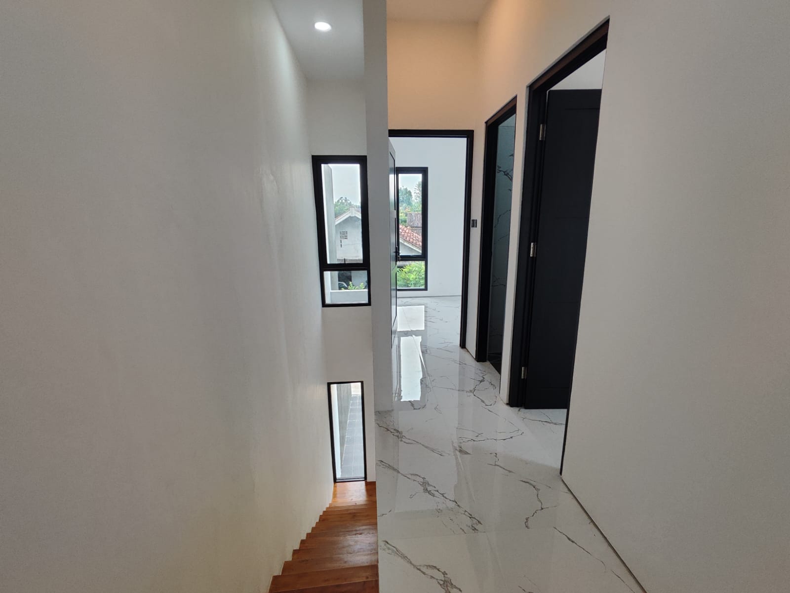 RUMAH SIAP HUNI 2 LANTAI DI JOGJA