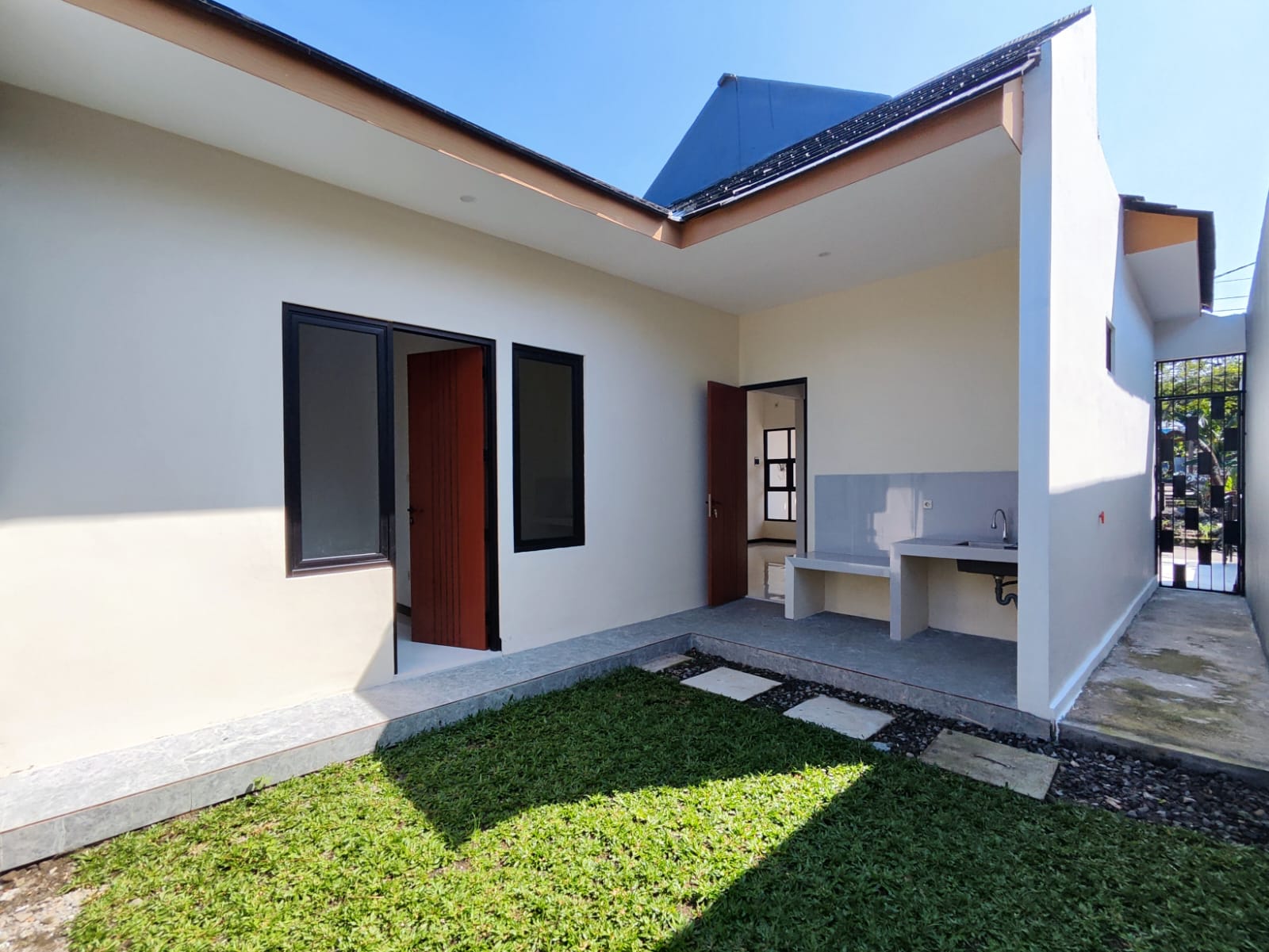 DIJUAL RUMAH SIAP HUNI DEKAT KAMPUS UII