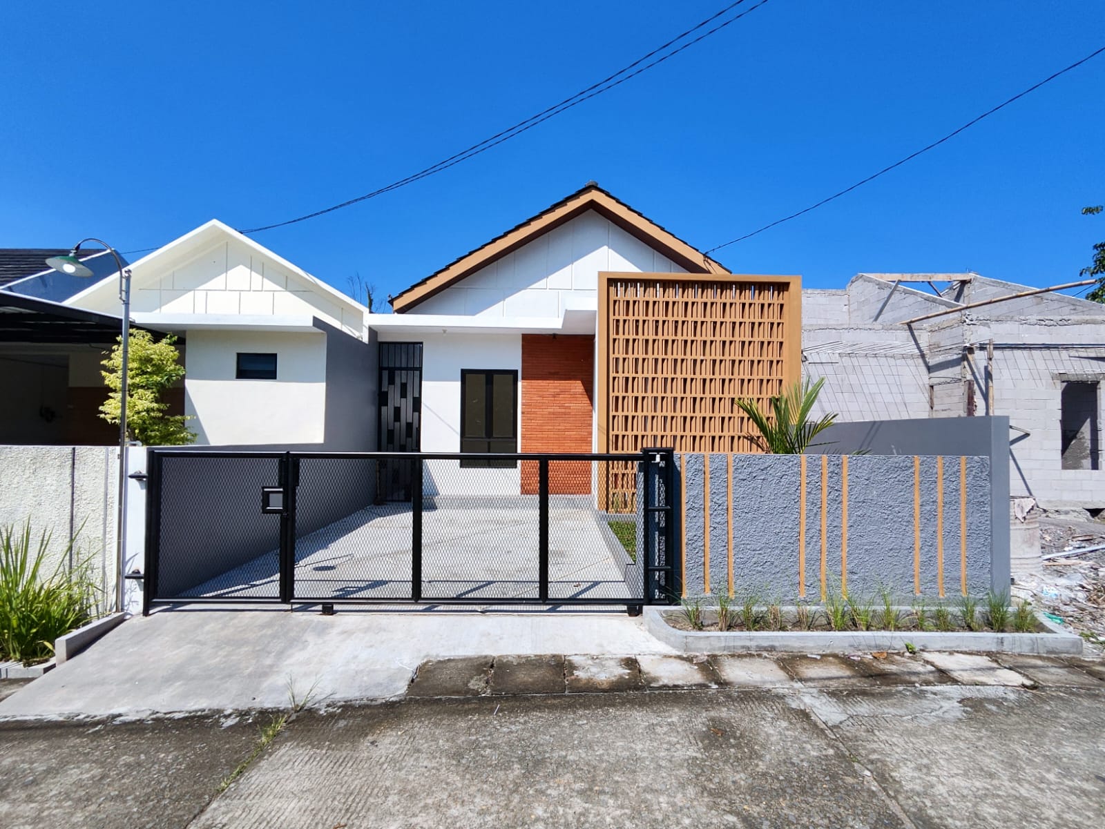 DIJUAL RUMAH SIAP HUNI DEKAT KAMPUS UII