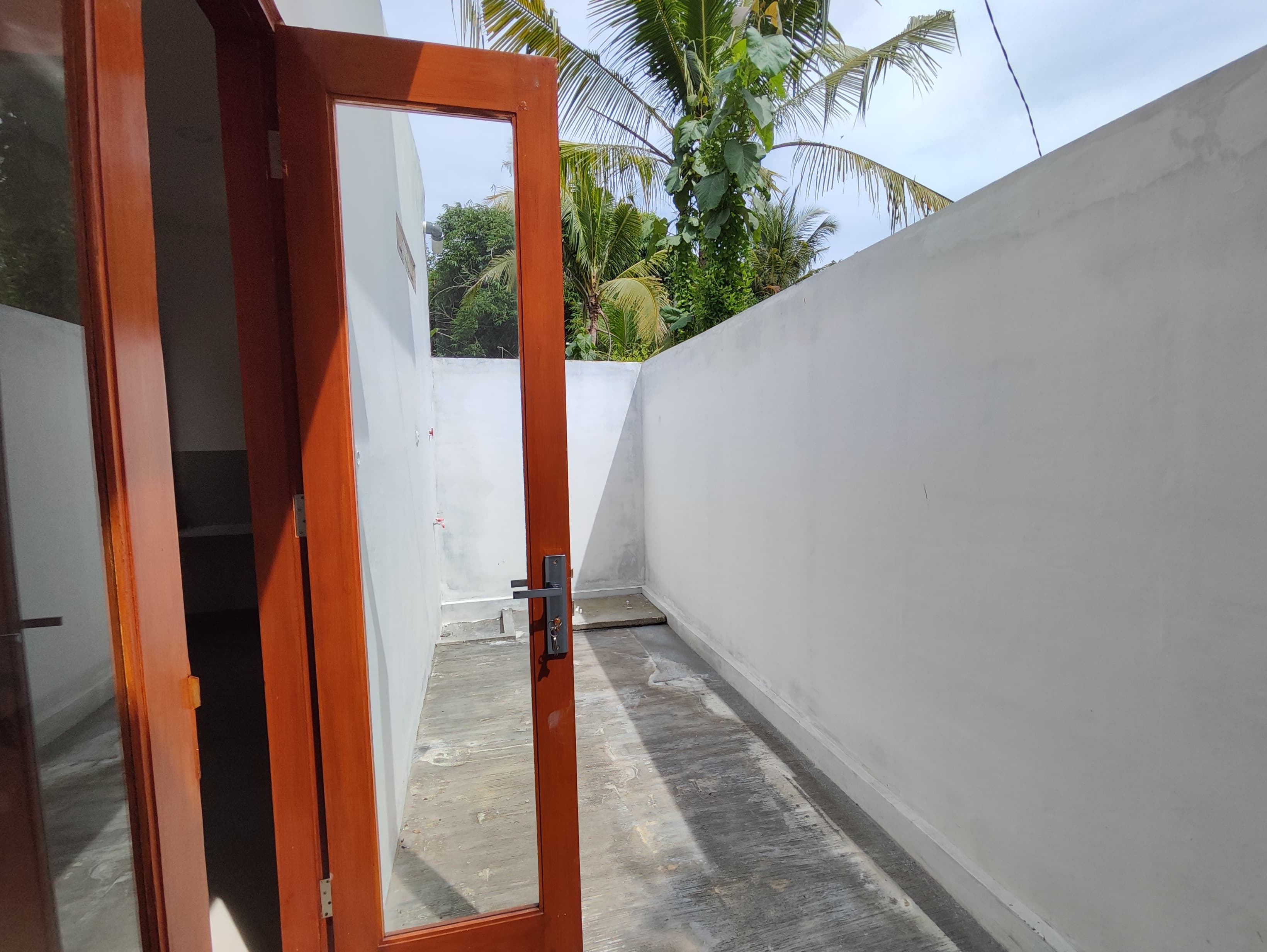 DIJUAL RUMAH SIAP HUNI DEKAT ALUN-ALUN PASEBAN