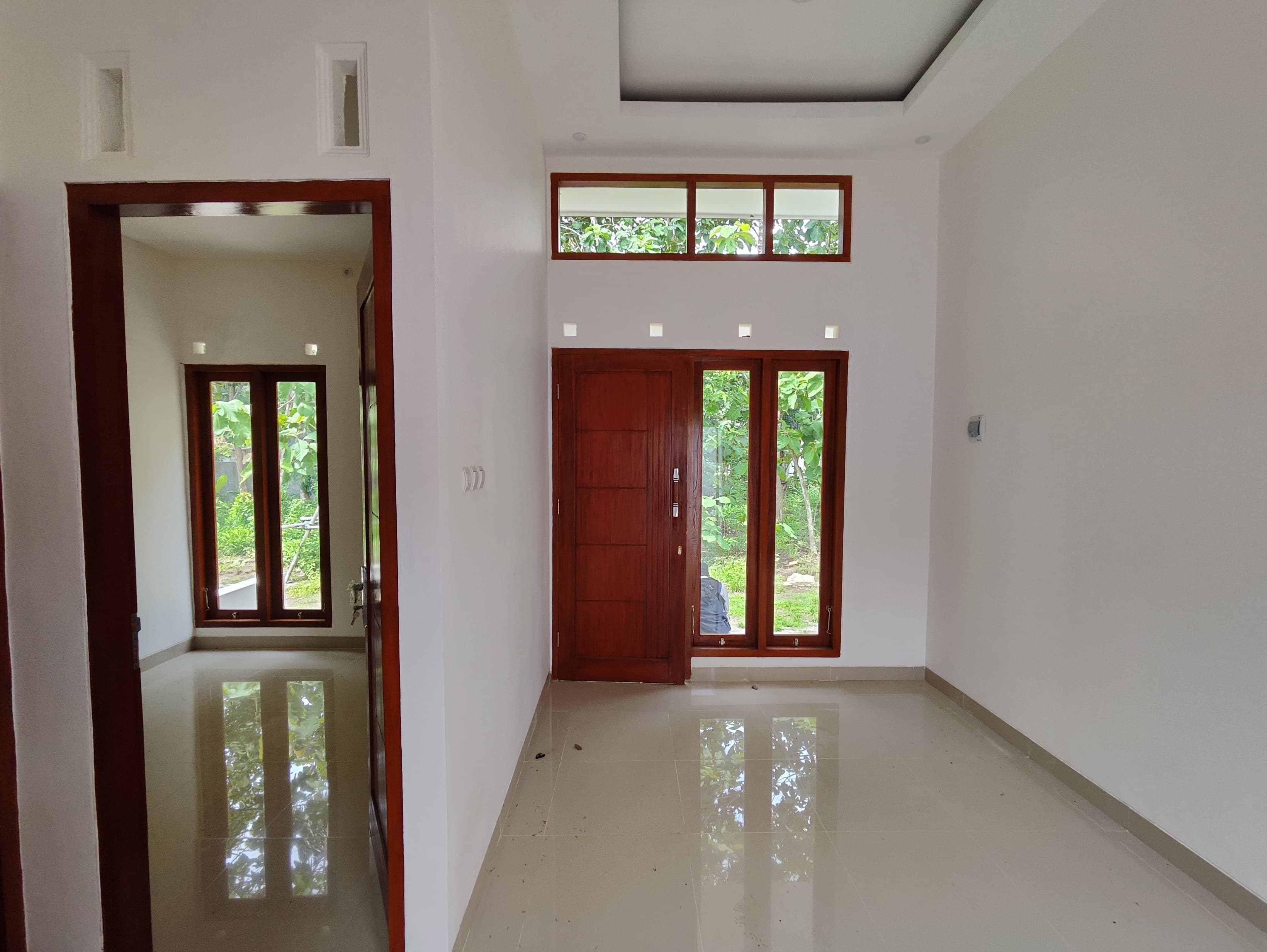 DIJUAL RUMAH SIAP HUNI DEKAT ALUN-ALUN PASEBAN