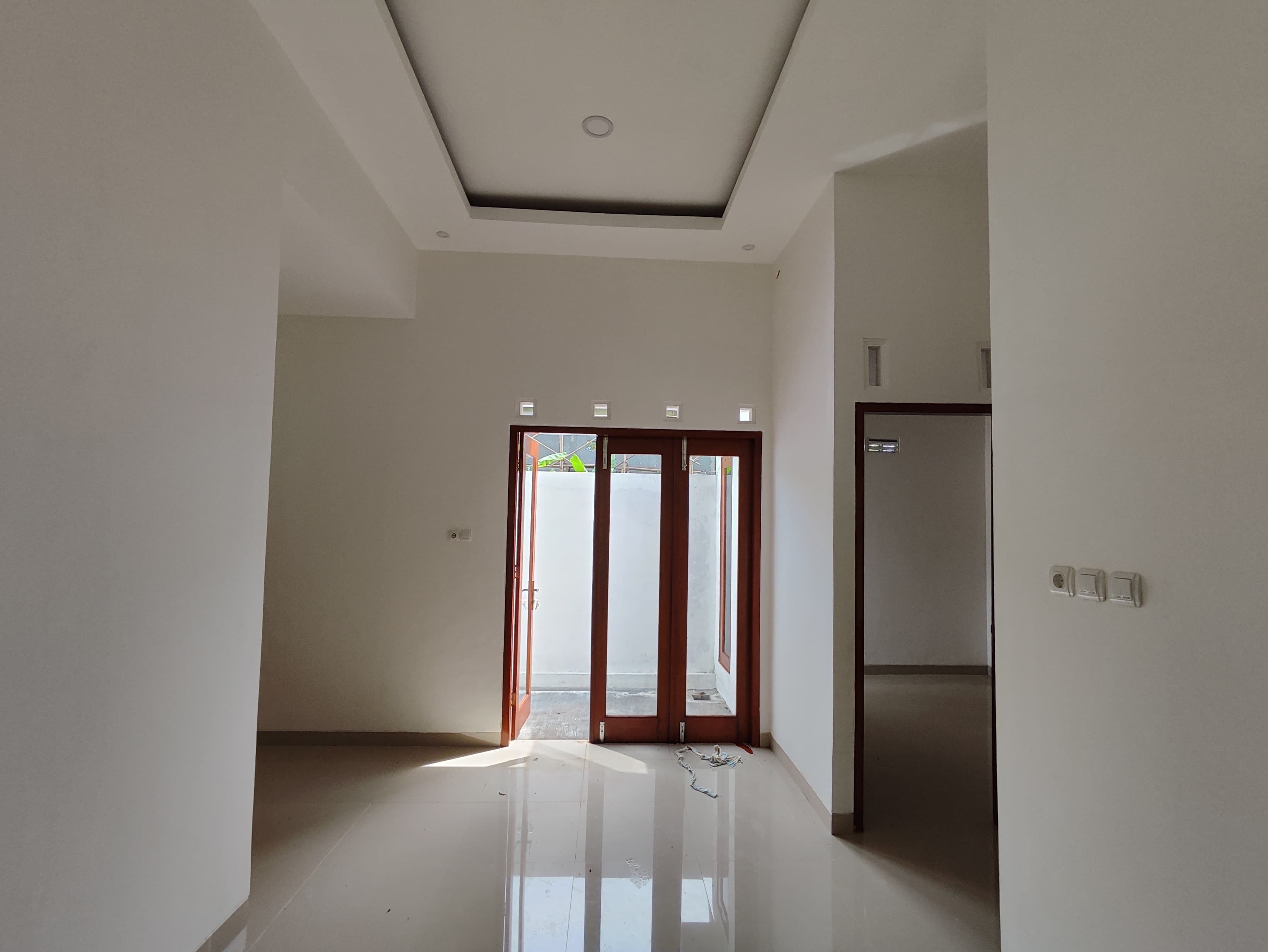 DIJUAL RUMAH SIAP HUNI DEKAT ALUN-ALUN PASEBAN