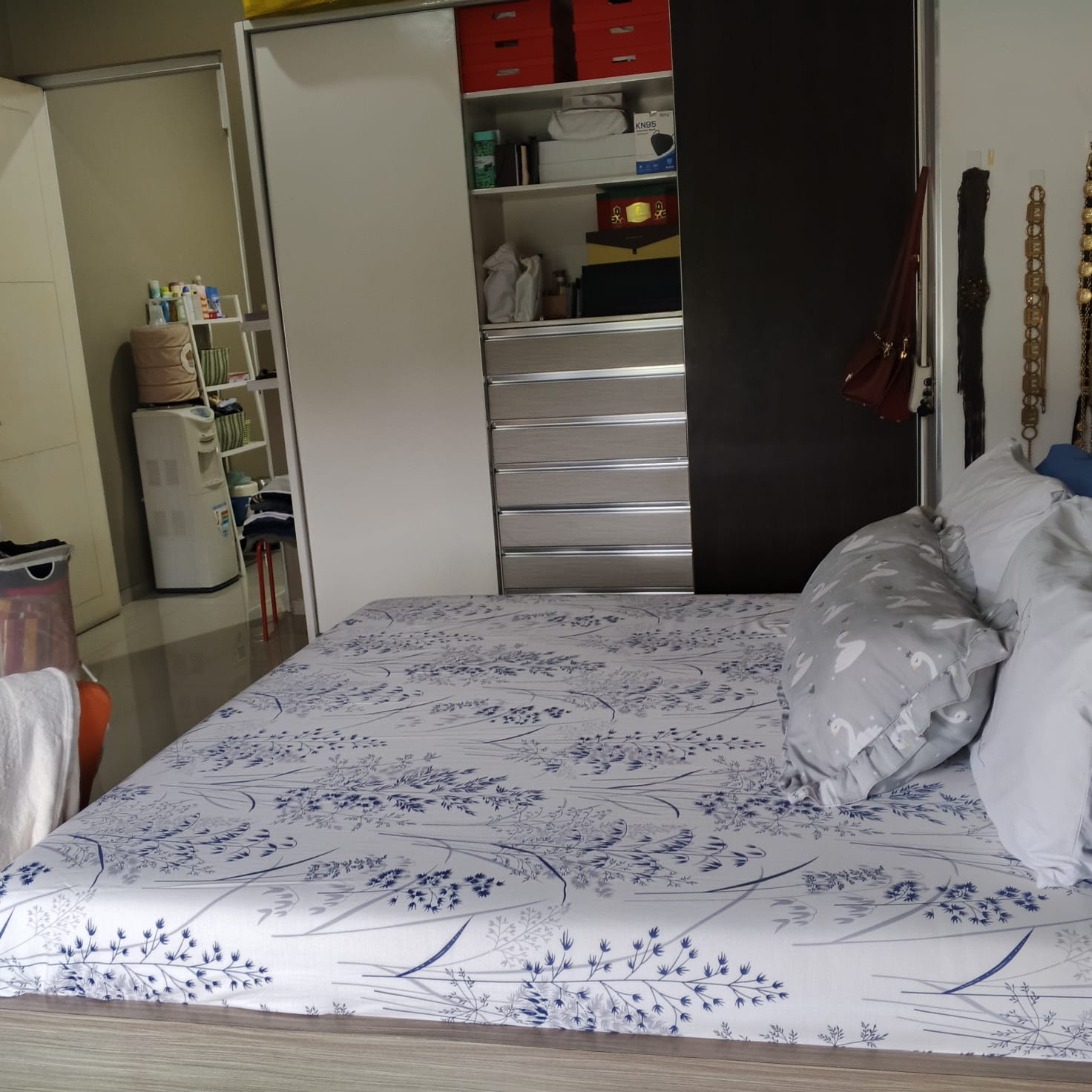 Jual rumah dikomplek mewah di Cinere, Depok, Jawa Barat