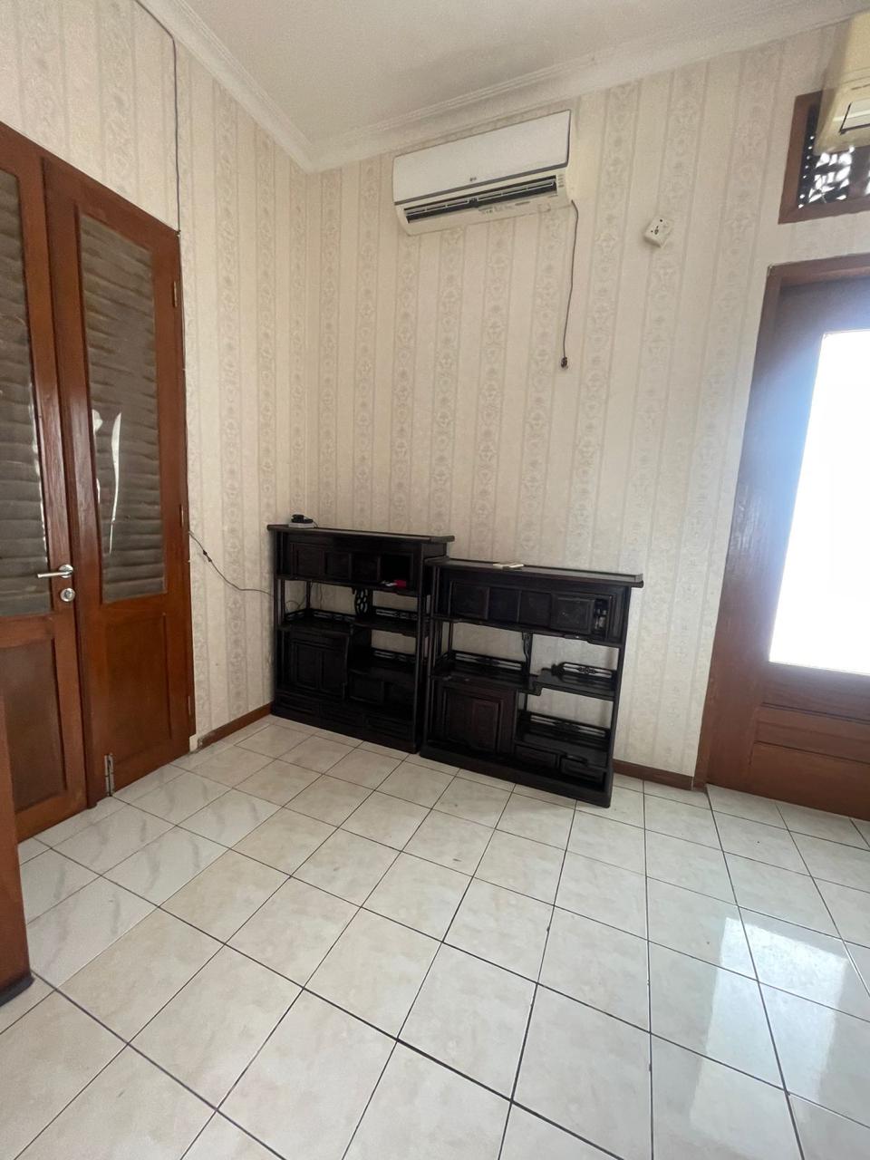 Disewakan rumah di Bintaro Jaya Sektor 2, Rengas, Ciputat Timur