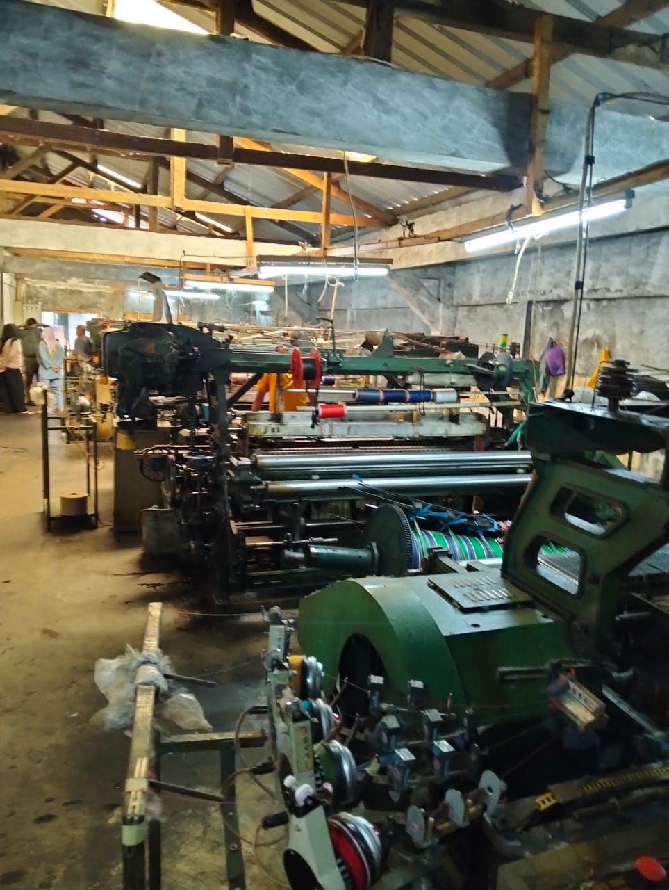 DIJUAL – PABRIK SARUNG AKTIF PRODUKSI di IBUN, MAJALAYA