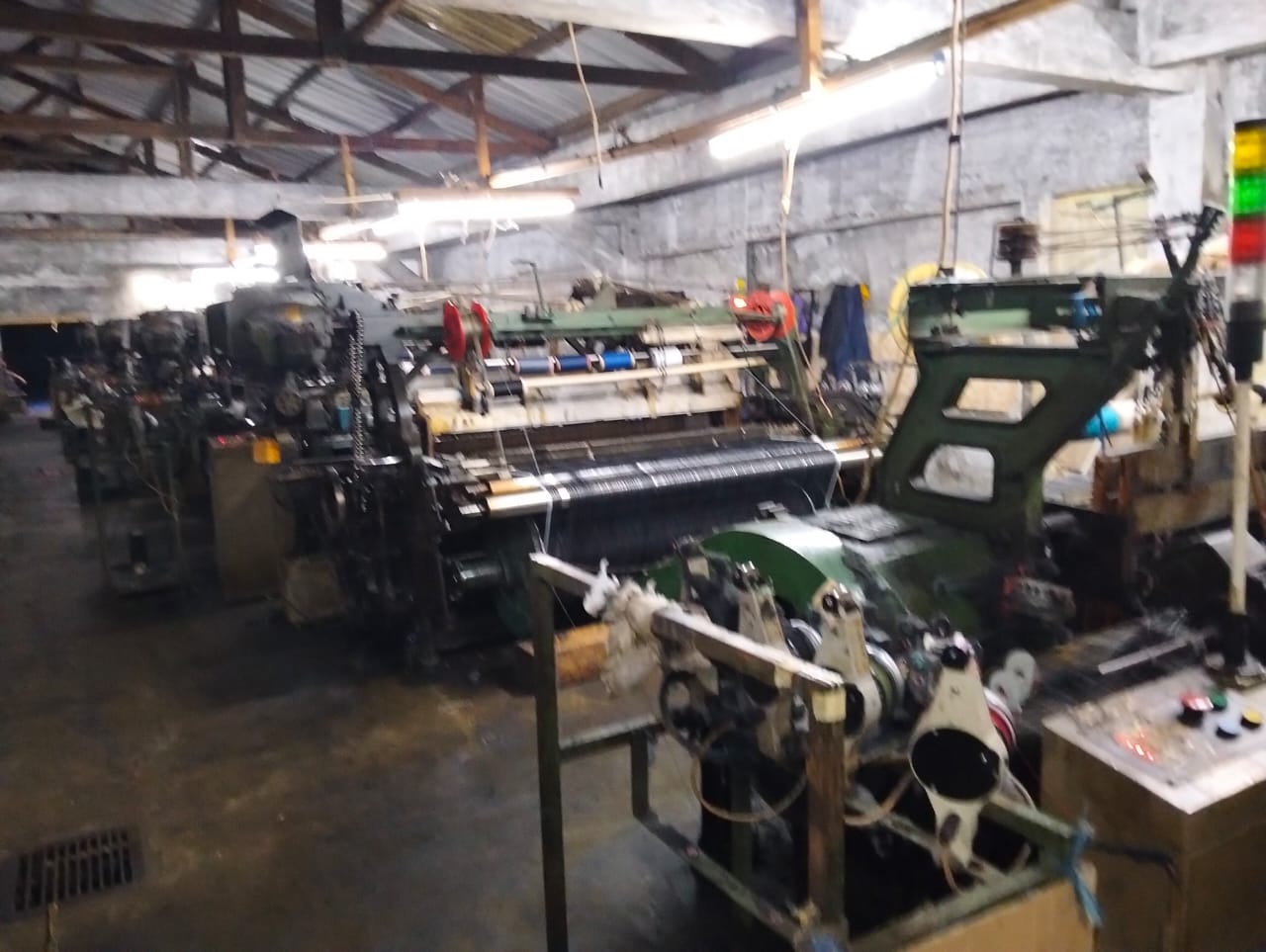 DIJUAL – PABRIK SARUNG AKTIF PRODUKSI di IBUN, MAJALAYA