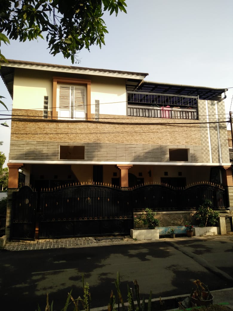 DIJUAL CEPAT – RUMAH HOOK STRATEGIS 3 LANTAI di PADALARANG