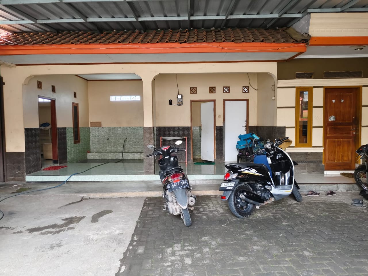 DIJUAL – PABRIK SARUNG AKTIF PRODUKSI di IBUN, MAJALAYA