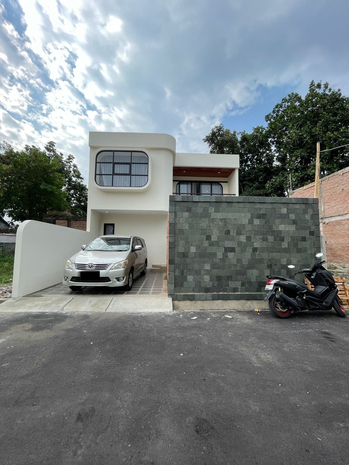 Rumah Mewah Villa dekat Bandara Adisucipto Jogja