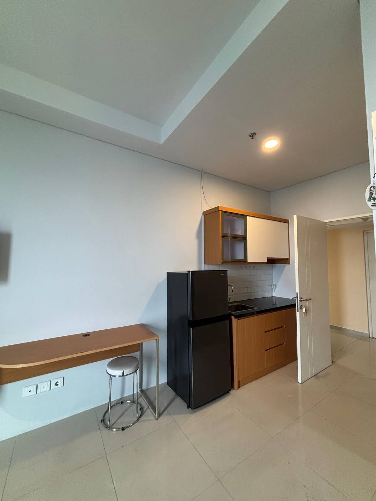 SEWA APARTEMEN DENVER Lantai 36 Full Furnish Siap Pakai