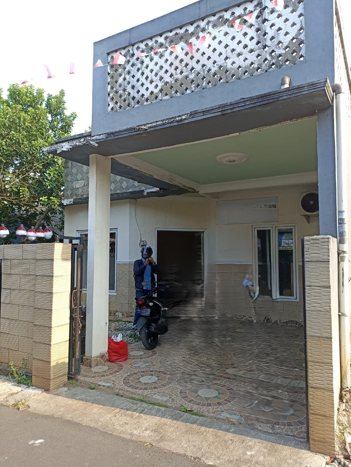 Dijual rumah dan tanah luas area hunian di Jati Murni Bekasi