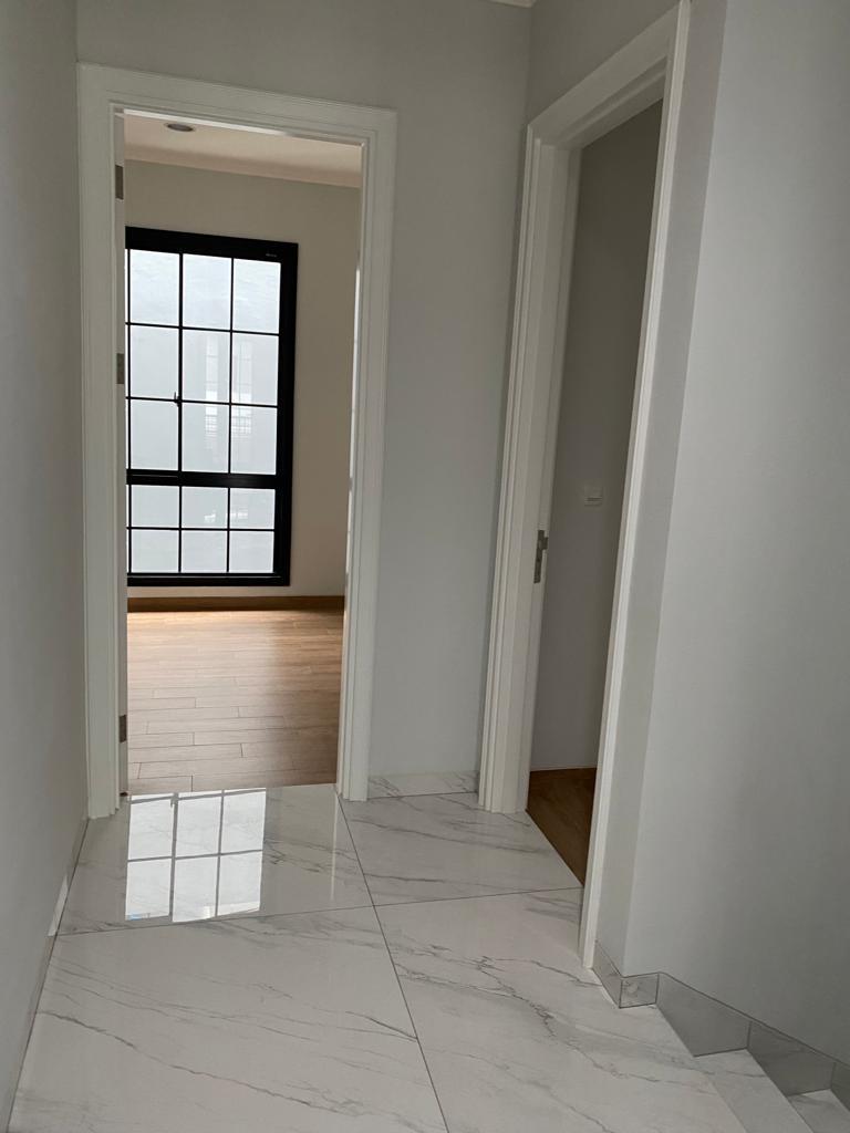 Dijual rumah baru di Alam Sutera, Panunggangan Timur, Pinang