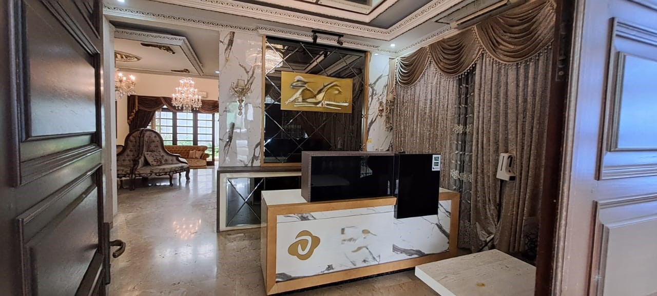 Disewakan rumah cocok utk clinic/kantor di Gandaria, Keb. Lama