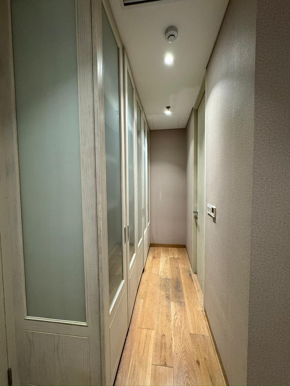 Dijual Cepat Apartemen Izzara 2BR Full Furnished – Lantai 21, Vi