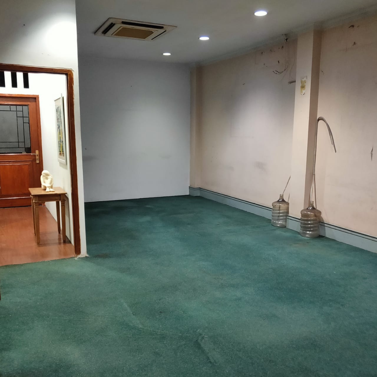 Disewakan office space di Senen, Jakarta Pusat