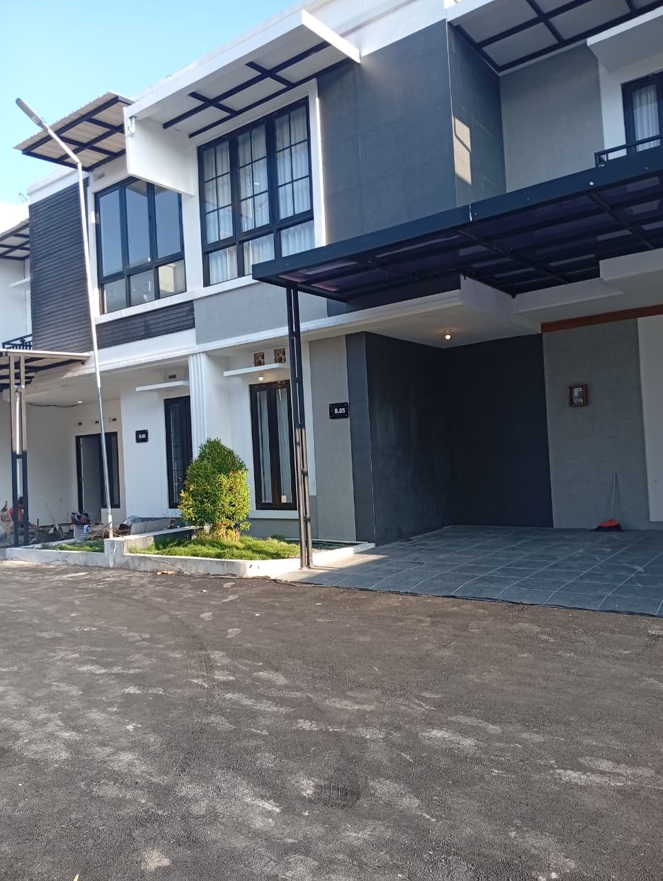 Rumah Modern Cluster dekat Stadion Maguwoharjo Sleman