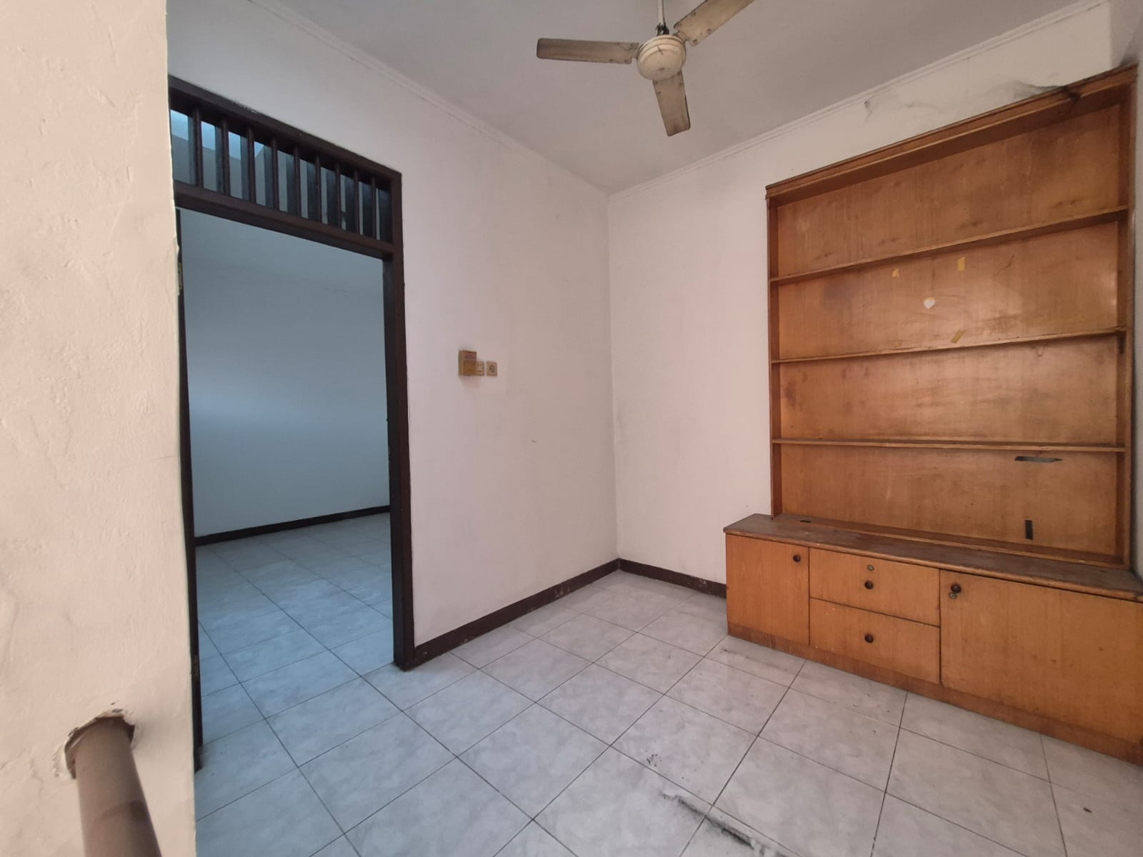 Dijual Rumah Taman Alfa Indah uk 8x18 m, Jakarta Barat