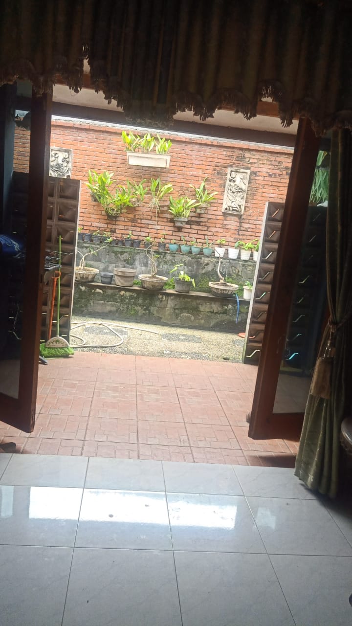 Disewakan rumah town house plus swiming pool Cilandak Barat