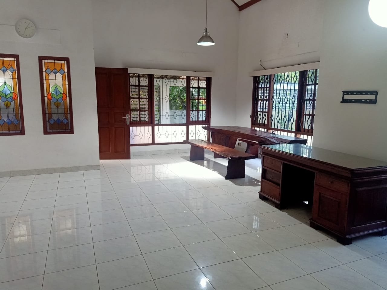 Disewakan rumah town house plus swiming pool Cilandak Barat