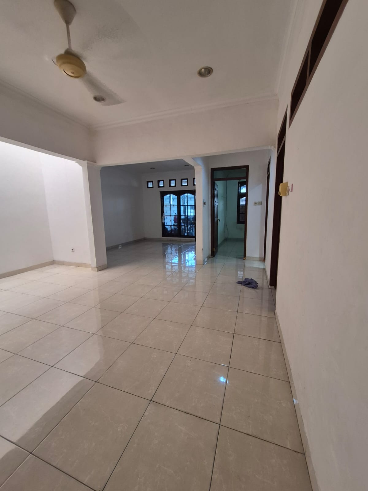 Dijual Rumah Taman Alfa Indah uk 8x18 m, Jakarta Barat