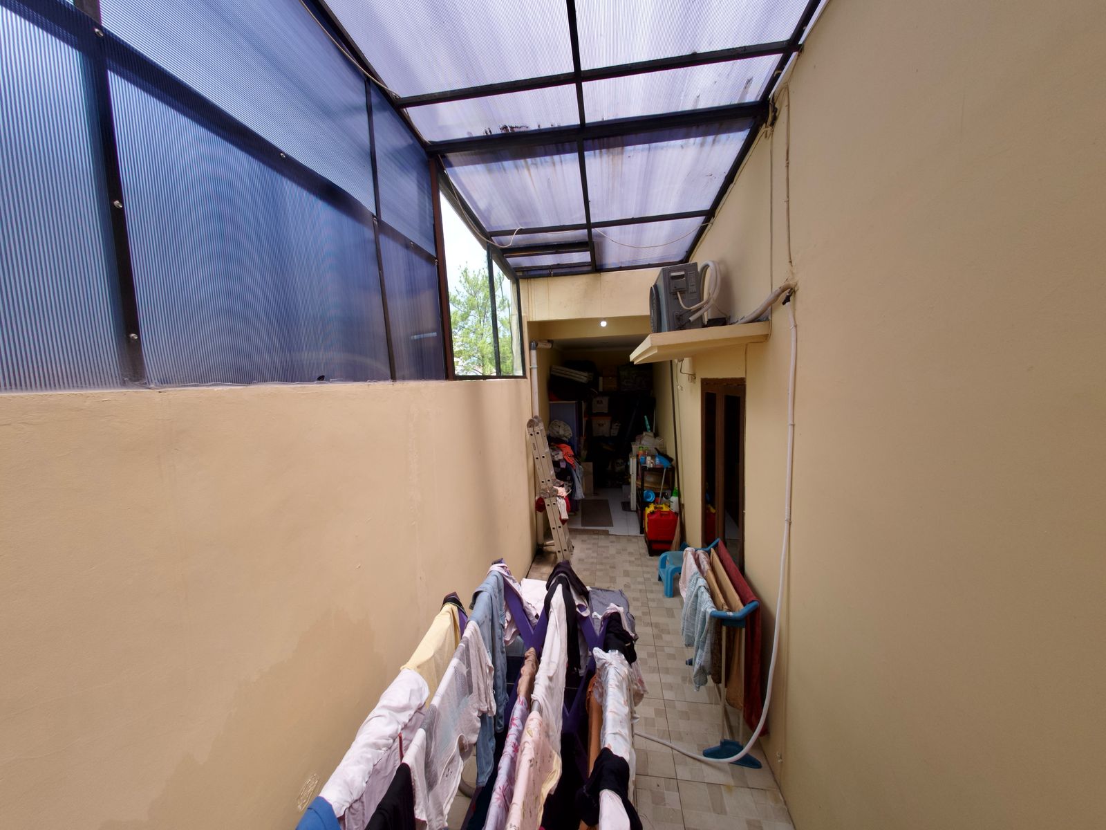 Dijual rumah di Villa Melati Mas, Jelupang, Serpong Utara