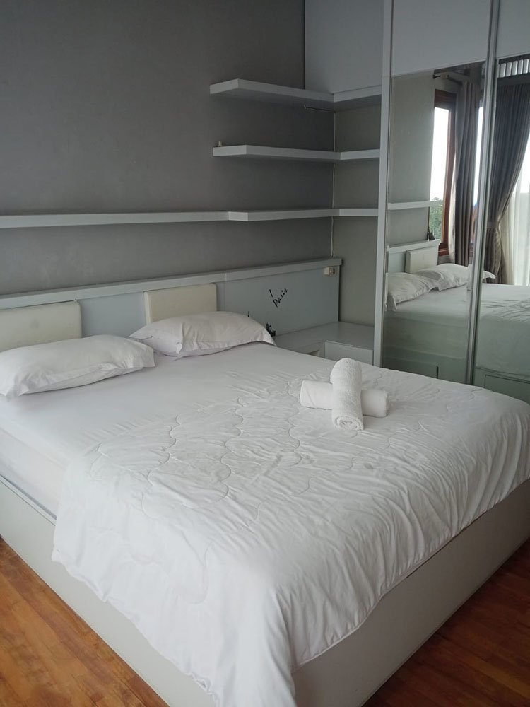 Rumah Full Furnish Serasa Villa Dgn Swimming Pool di Resort Dago