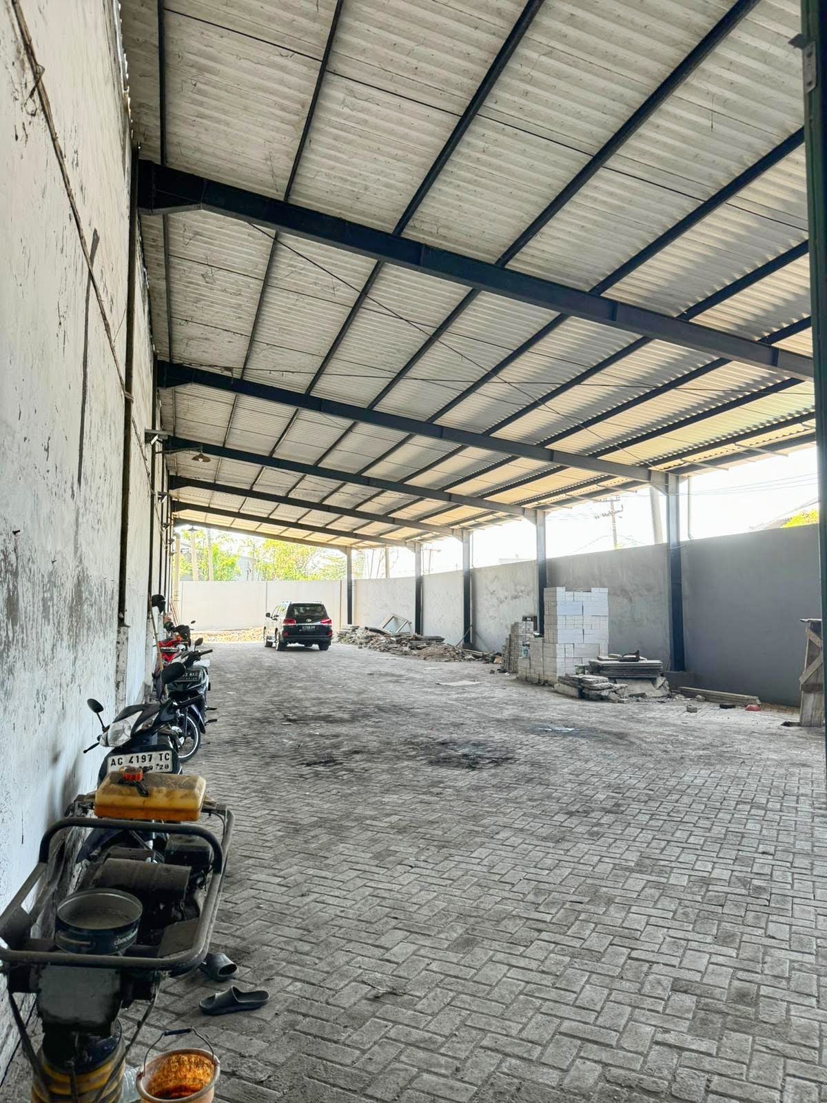 JUAL Gudang strategis di OSOWILANGUN INDAH Dekat tol Surabaya