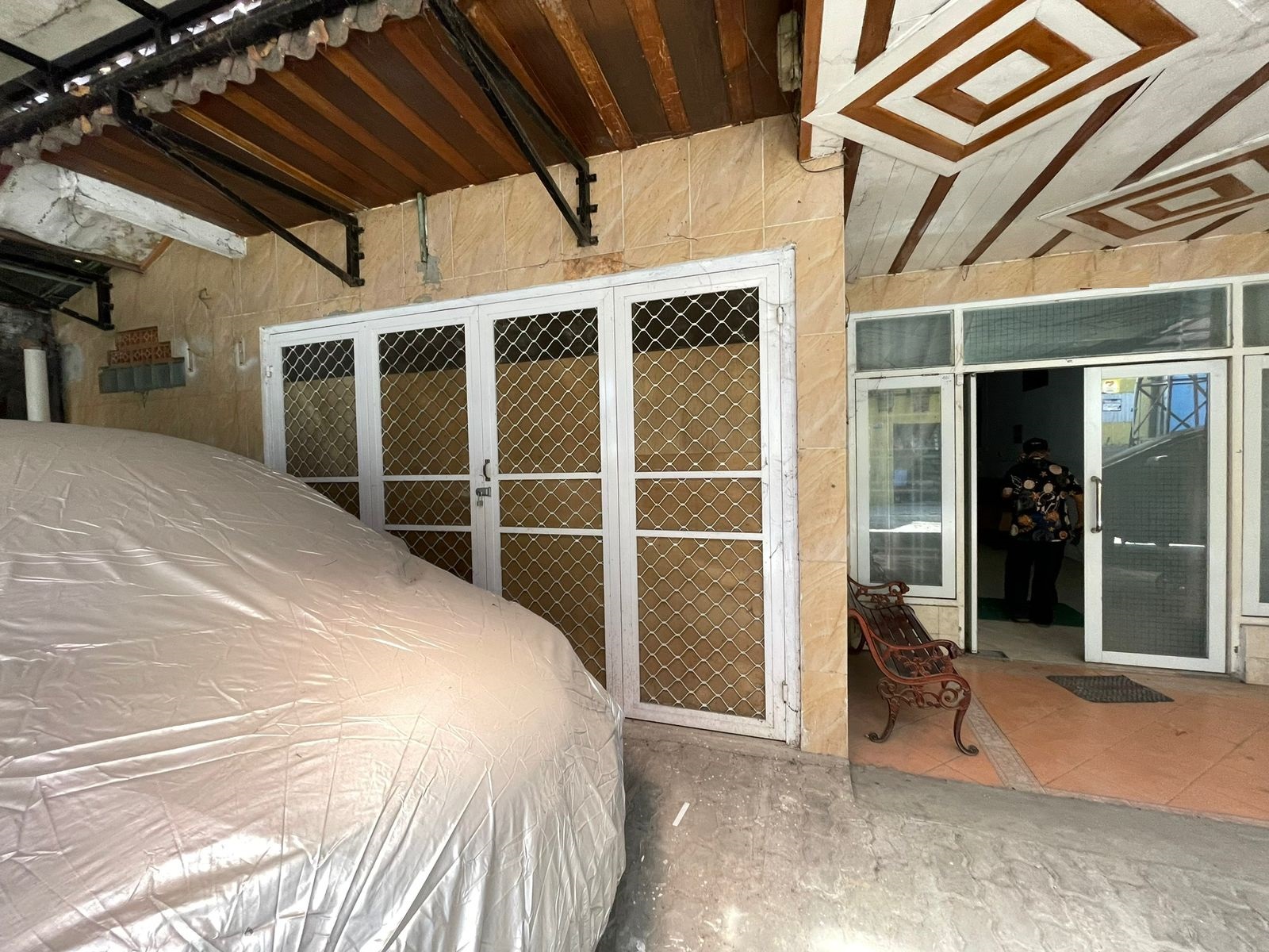 Dijual Rumah utama dan rumah kost 16 kamar, Sukapura, Cilincing