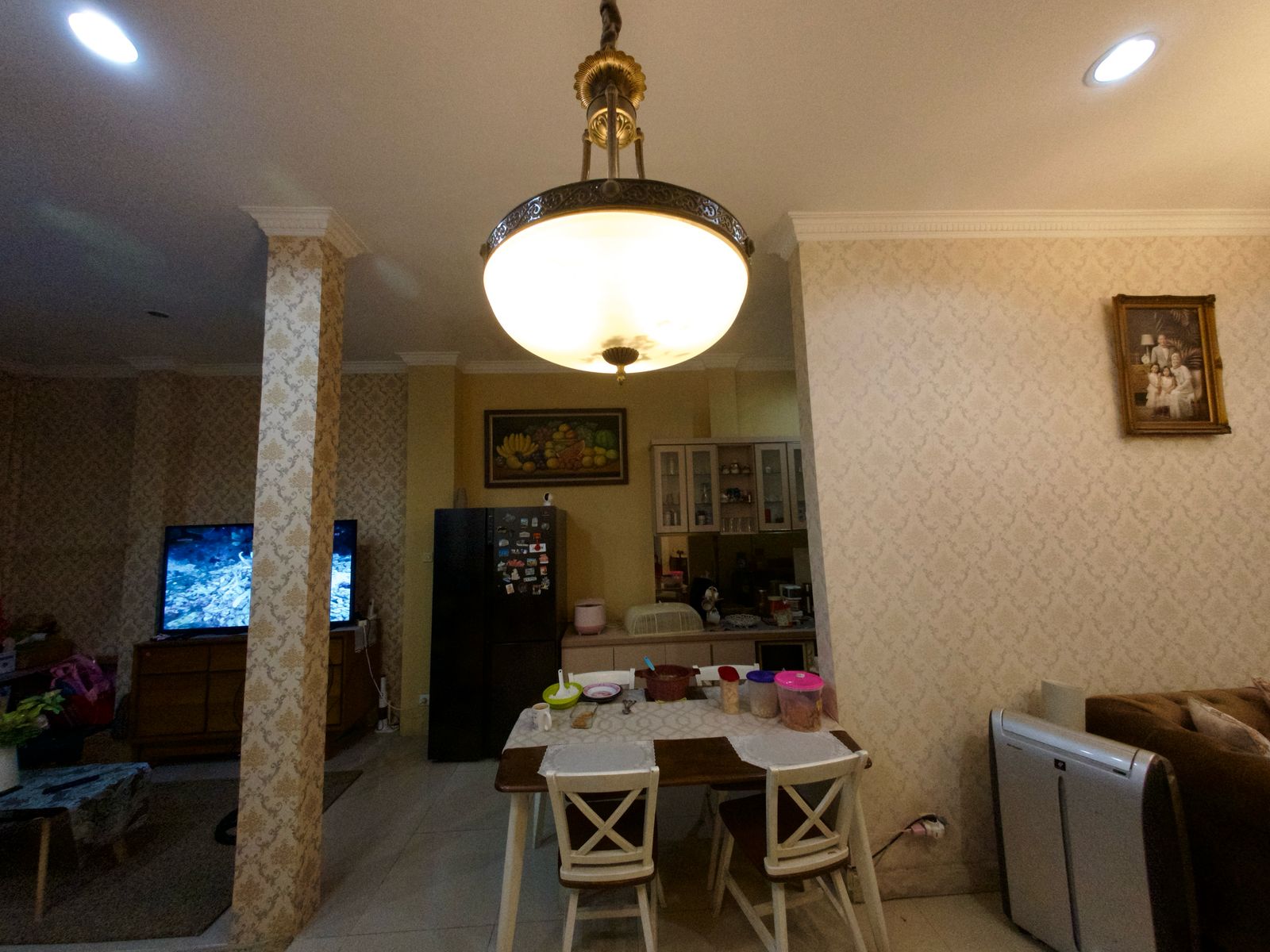 Dijual rumah di Villa Melati Mas, Jelupang, Serpong Utara