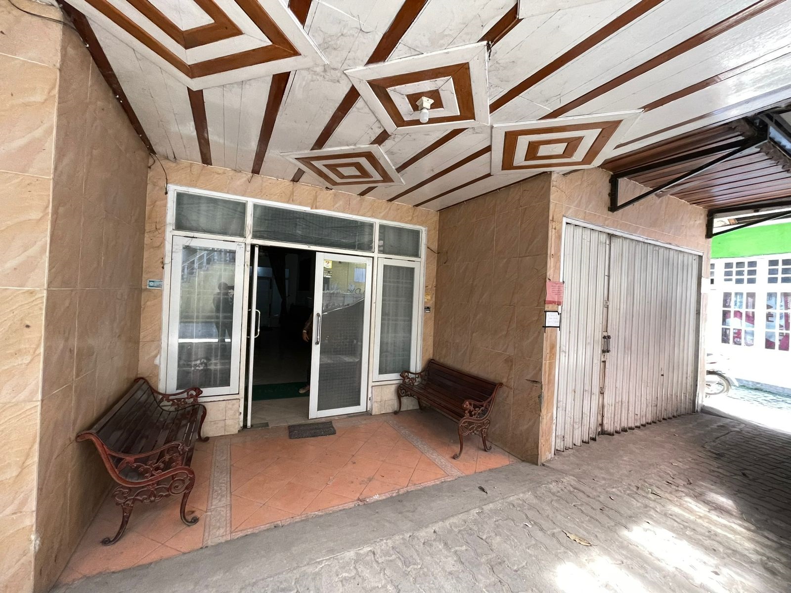 Dijual Rumah utama dan rumah kost 16 kamar, Sukapura, Cilincing