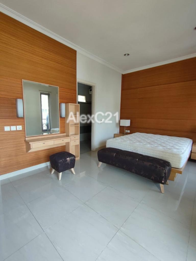 Dijual rumah diperum Gading Serpong, Kelapa Dua, Kab. Tangerang